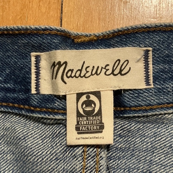 Madewell Relaxed Denim Cutoff Shorts - Picture 3 of 11